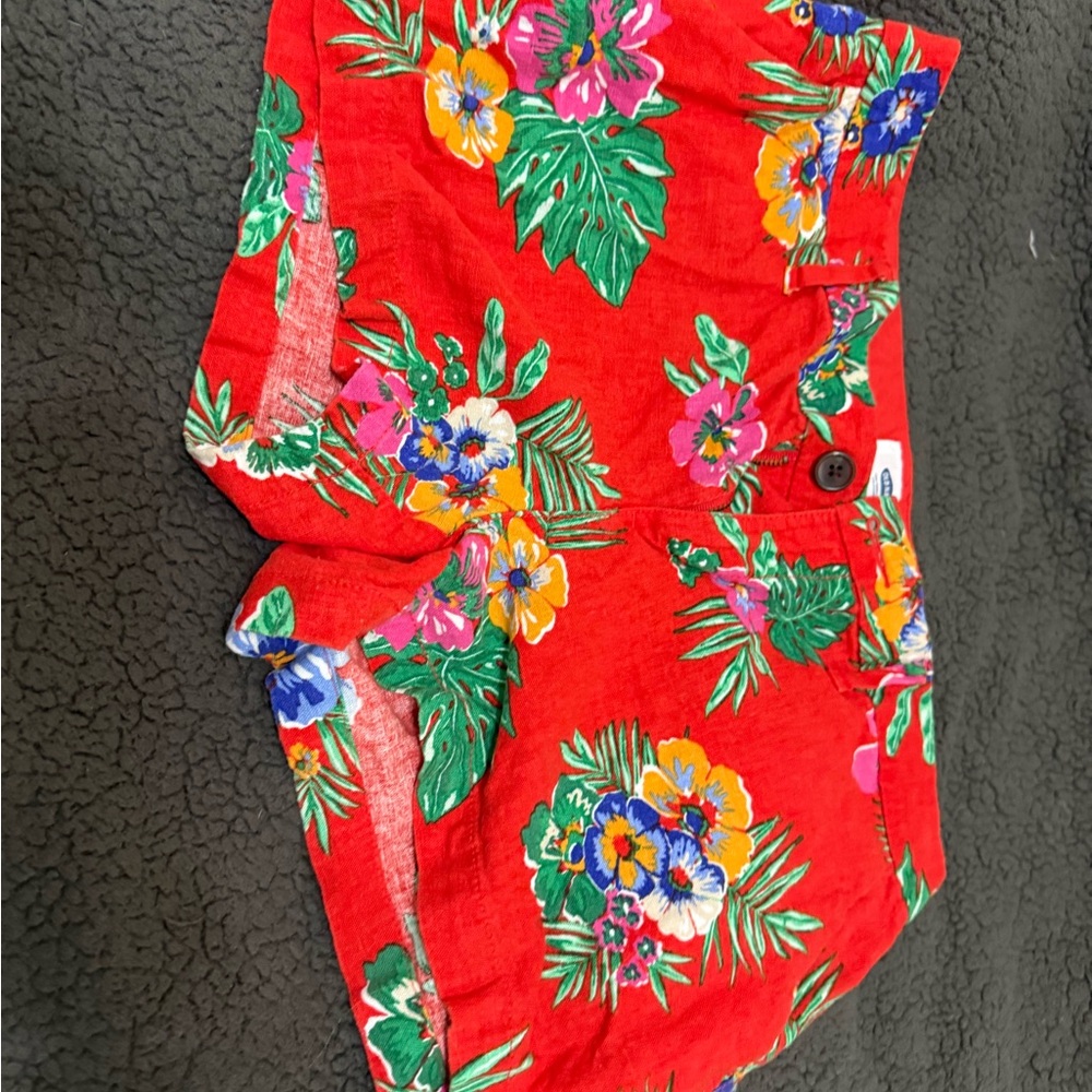Tropical Floral Red Women's Shorts